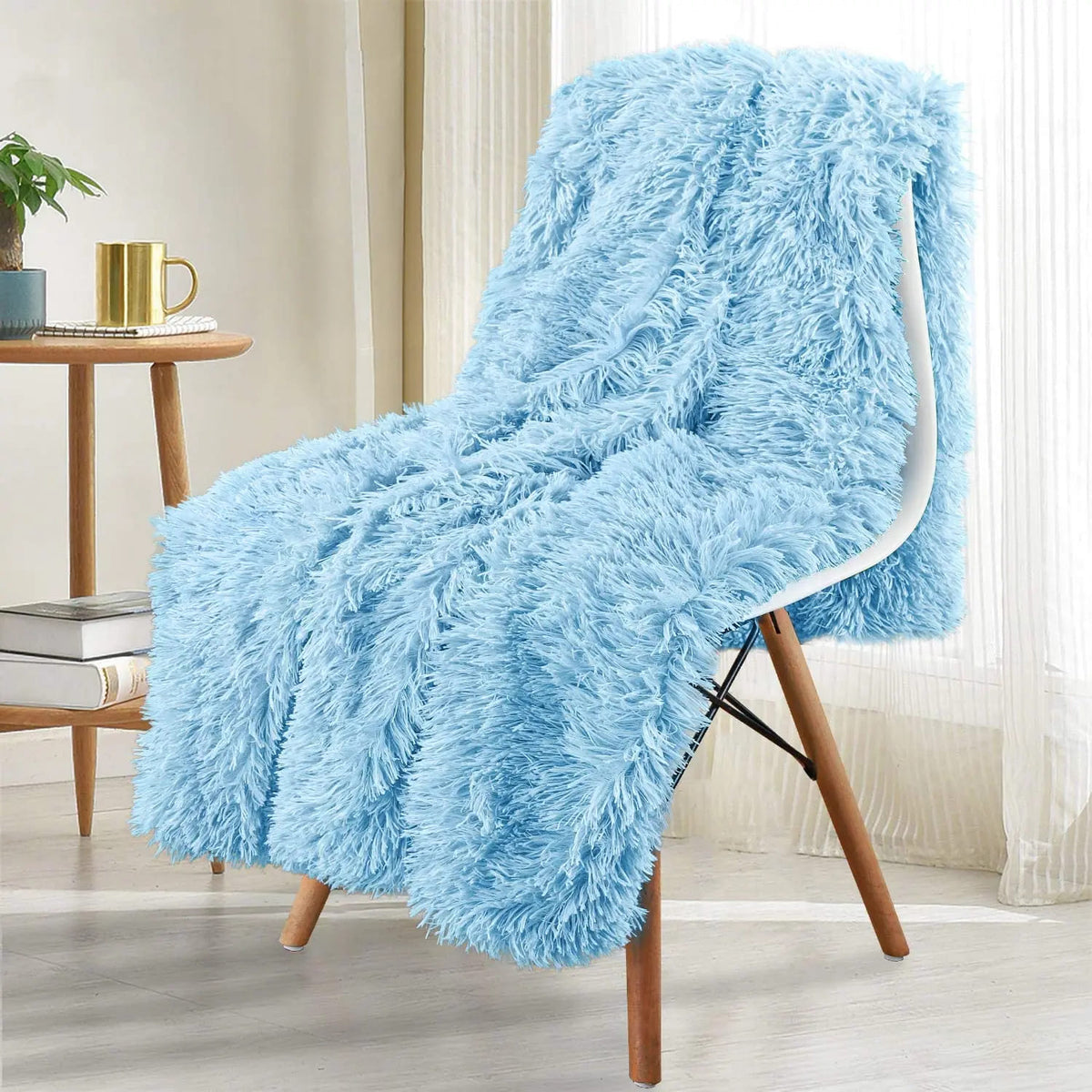 Gilet sans manches en fausse fourrure - bleu marine - - 12.00 Gilet sans manches en fausse fourrure - bleu marine - - 12.00