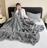 Plaid chaud gris pour canapé et lit