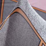 Demonstration du textile extensible de notre housse de canape integrale