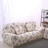 Housse de canape papillon dans une decoration interieure de salon moderne