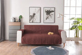 Protege canape marron clair dans une decoration de salon