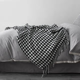 Couverture plaid moderne noir pour canapé